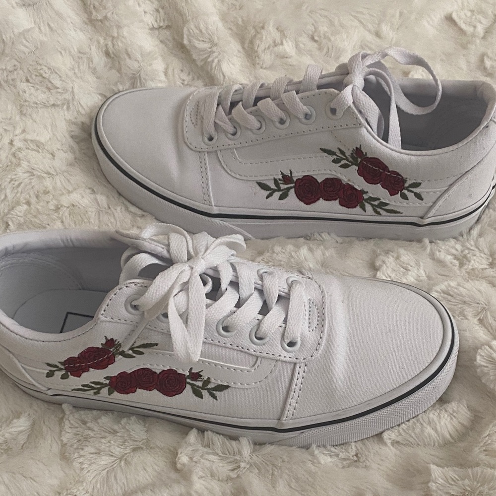 Vans White Sneakers with Red Floral Design - Picture 2 of 6